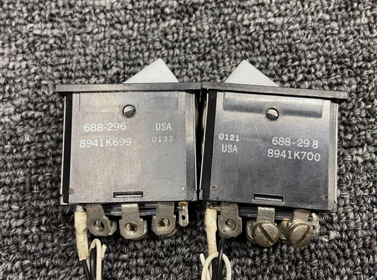Piper PA-44-180 Toggle Light Switch Set (2 & 3 Position) - Image 2