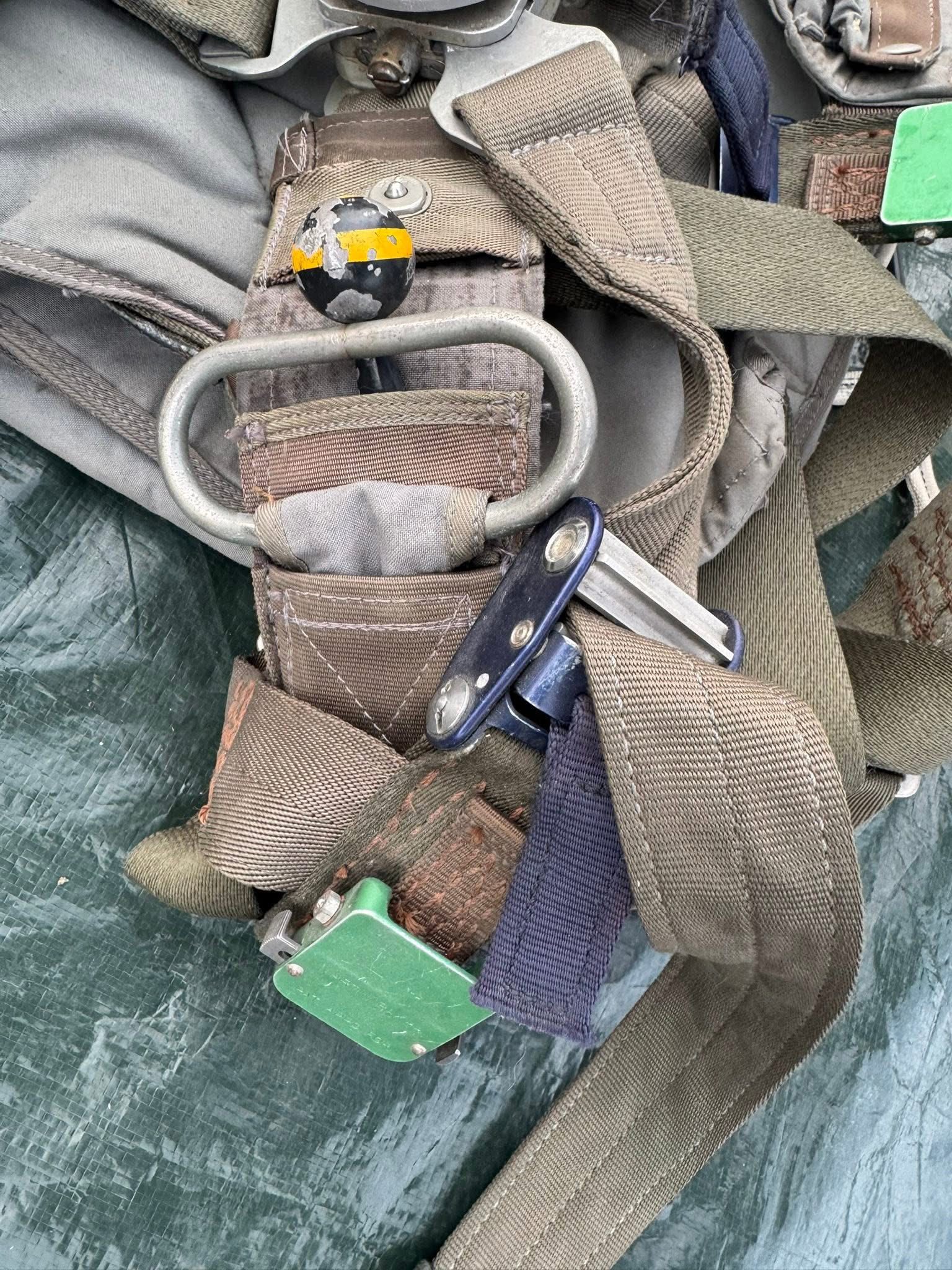 Aircrew Parachute Harness/Pack – Vulcan & Victor Crew Seats - Image 4