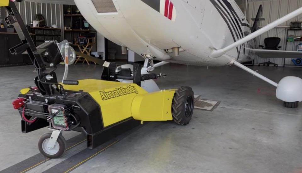AircraftCaddy Electric Airplane Tug – Excellent Operating Condition - Image 2