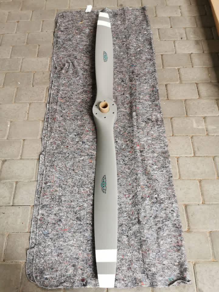 Sensenich Propeller – P/N 74DM6-0-60 | New, Never Installed - Image 2