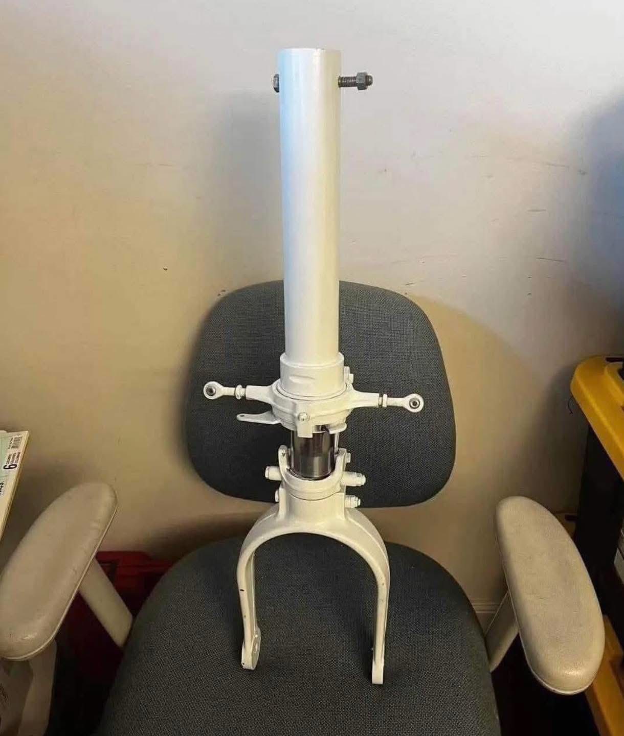 Cessna Nose Gear Strut Assembly - Image 3